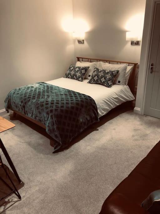 Hideaway Between Coast And Moors In A Beautiful Village Apartment Sleights Екстериор снимка